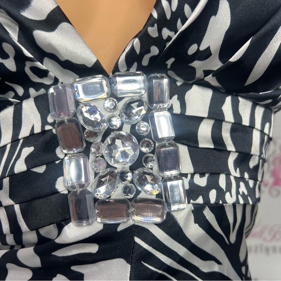 Roberta dress mini black white shimmer shiny rhinestone crystal bling emblem - Picture 12 of 14